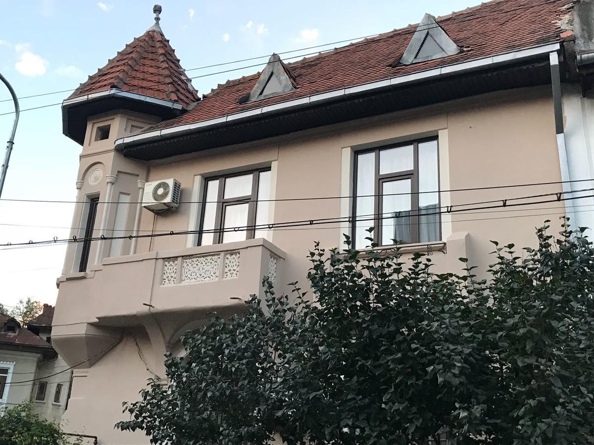 Metropole Apartments Invilla Old City Bukarest Exteriör bild
